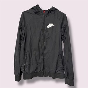 Women’s Nike windbreaker/rain jacket size xl
